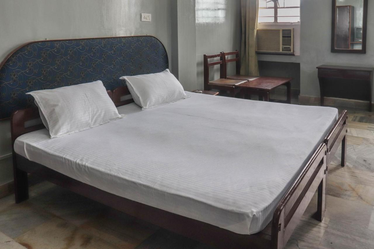Spot On 49477 Hotel Galaxy Dimapur Exterior photo